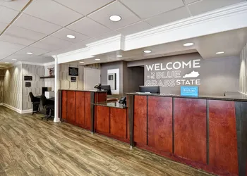 Hampton Inn I-75 Lexington/Hamburg Area hotel thumbnail 2