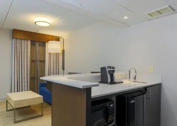 Holiday Inn Express Milwaukee-West Medical Center by IHG hotel thumbnail 7