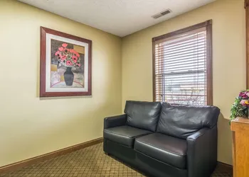 Quality Inn I-74 Batesville hotel thumbnail 6