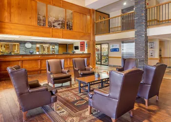 Comfort Inn at Thousand Hills hotel thumbnail 4