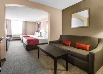 Comfort Suites Highlands Ranch Denver Tech Center Area hotel thumbnail 4