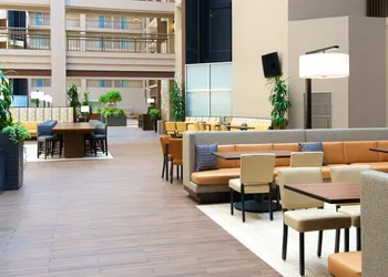 Embassy Suites by Hilton Seattle Bellevue hotel thumbnail 2
