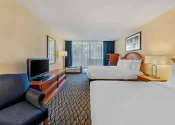 Clarion Hotel Anaheim Resort hotel thumbnail 6