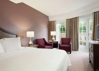 Embassy Suites by Hilton Temecula Valley Wine Country hotel thumbnail 5