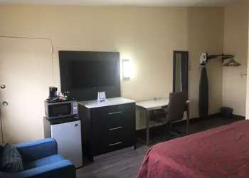 Days Inn by Wyndham Grove City Columbus South hotel thumbnail 5