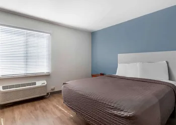 WoodSpring Suites Austin Northwest hotel thumbnail 6