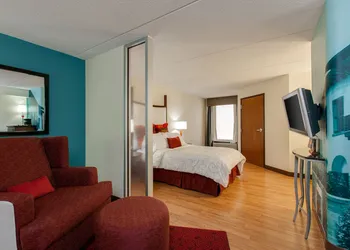 Hotel Indigo Chicago-Vernon Hills by IHG hotel thumbnail 7