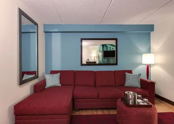 Hotel Indigo Chicago-Vernon Hills by IHG hotel thumbnail 8