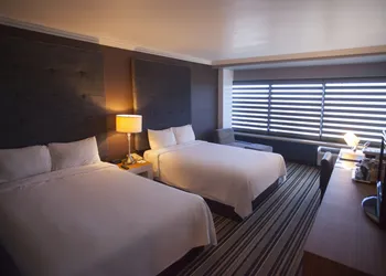 Hotel Huntington Beach hotel thumbnail 7