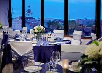 Delta Hotels by Marriott Kingston Waterfront hotel thumbnail 5