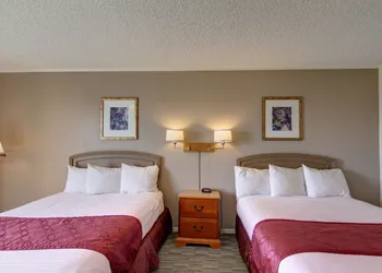 Desert Hot Springs Spa Hotel hotel thumbnail 5