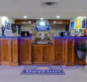 Days Inn & Suites by Wyndham Commerce hotel detail image 5