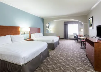Holiday Inn Express Hotel & Suites Lake Charles by IHG hotel thumbnail 5