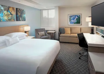 Delta Hotels by Marriott Seattle Everett hotel thumbnail 4