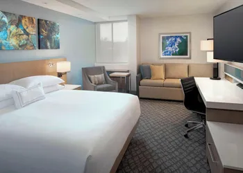 Delta Hotels by Marriott Seattle Everett hotel thumbnail 4