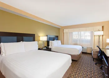 Holiday Inn Express Newport Beach by IHG hotel thumbnail 3
