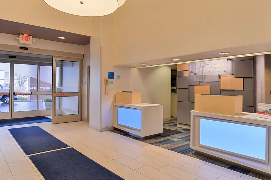 Holiday Inn Express Sacramento Airport Woodland by IHG hotel detail image 2