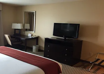 Holiday Inn Express Sacramento Airport Woodland by IHG hotel thumbnail 3