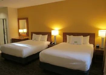 Studio 6 Carlsbad, CA hotel thumbnail 4