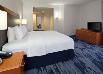 Fairfield Inn & Suites Seattle Bremerton hotel thumbnail 4