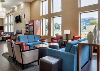 Comfort Suites Hagerstown Southeast hotel thumbnail 6