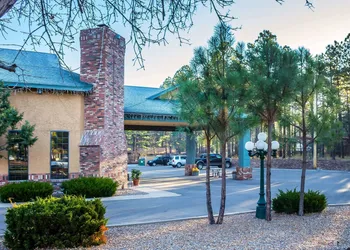 Quality Inn Pinetop Lakeside hotel thumbnail 8