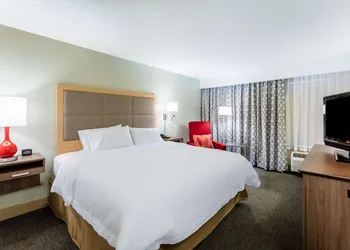 Hampton Inn Rochester-South hotel thumbnail 7