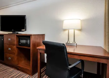 La Quinta Inn by Wyndham Bend hotel thumbnail 6