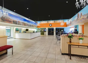 Howard Johnson by Wyndham Yuma hotel thumbnail 2