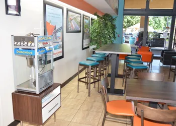 Howard Johnson by Wyndham Yuma hotel thumbnail 5
