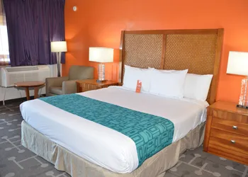 Howard Johnson by Wyndham Yuma hotel thumbnail 7