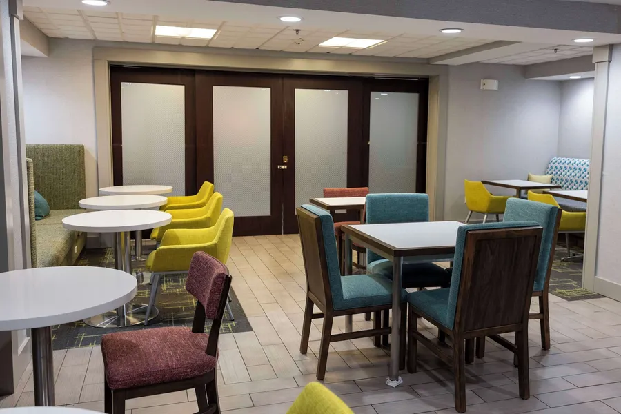 Hampton Inn Kent/Akron Area hotel detail image 6
