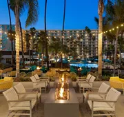Town and Country San Diego hotel detail image 5