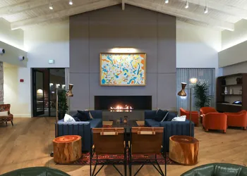 Town and Country San Diego hotel thumbnail 8