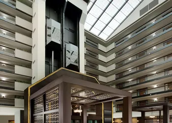 Embassy Suites by Hilton Columbus hotel thumbnail 4