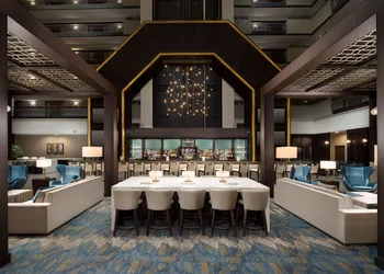 Embassy Suites by Hilton Columbus hotel thumbnail 6
