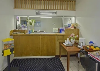 Americas Best Value Inn Oxnard Port Hueneme hotel thumbnail 2