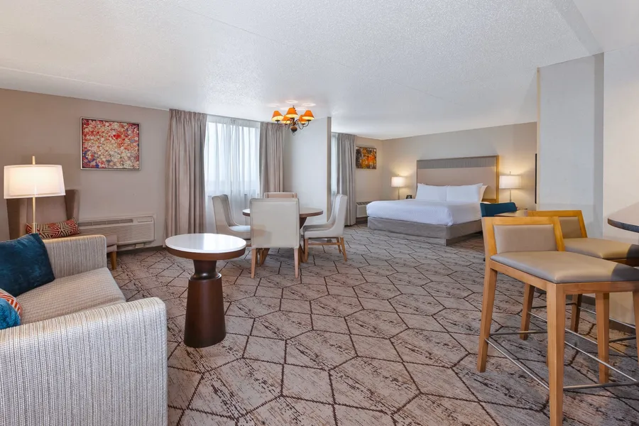 Crowne Plaza Columbus North- Worthington by IHG hotel detail image 2