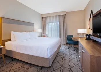 Crowne Plaza Columbus North- Worthington by IHG hotel thumbnail 6