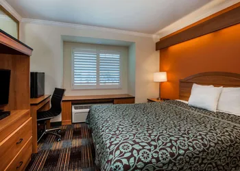 Days Inn & Suites by Wyndham Antioch hotel thumbnail 5