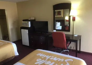 Days Inn by Wyndham Paintsville hotel thumbnail 7