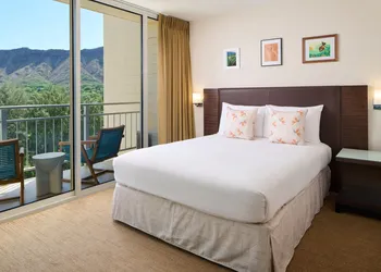 Kaimana Beach Hotel hotel thumbnail 7