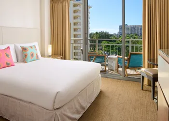 Kaimana Beach Hotel hotel thumbnail 8