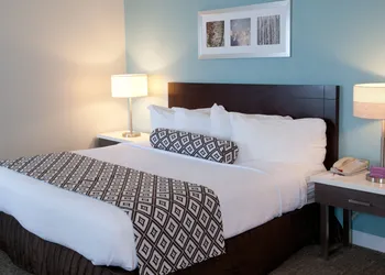 Crowne Plaza Suites Pittsburgh South by IHG hotel thumbnail 8