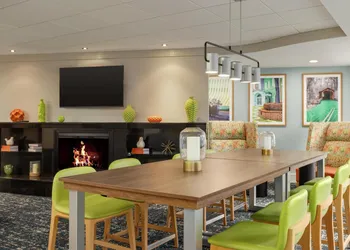 Hampton Inn Lancaster hotel thumbnail 2