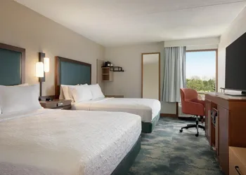 Hampton Inn Lancaster hotel thumbnail 8