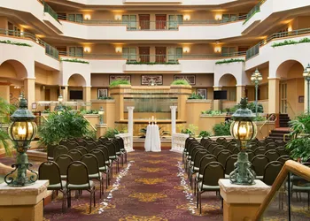 Embassy Suites by Hilton Greensboro Airport hotel thumbnail 6