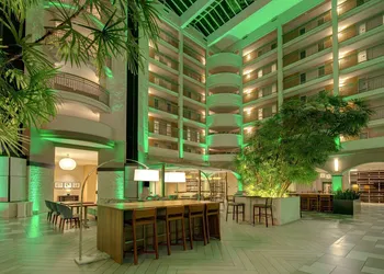 Embassy Suites by Hilton Jacksonville Baymeadows hotel thumbnail 7