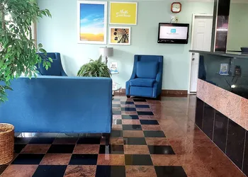 Days Inn by Wyndham Ashland hotel thumbnail 3