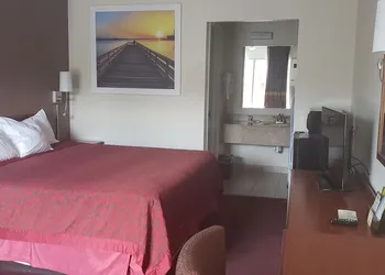 Days Inn by Wyndham Ashland hotel thumbnail 8